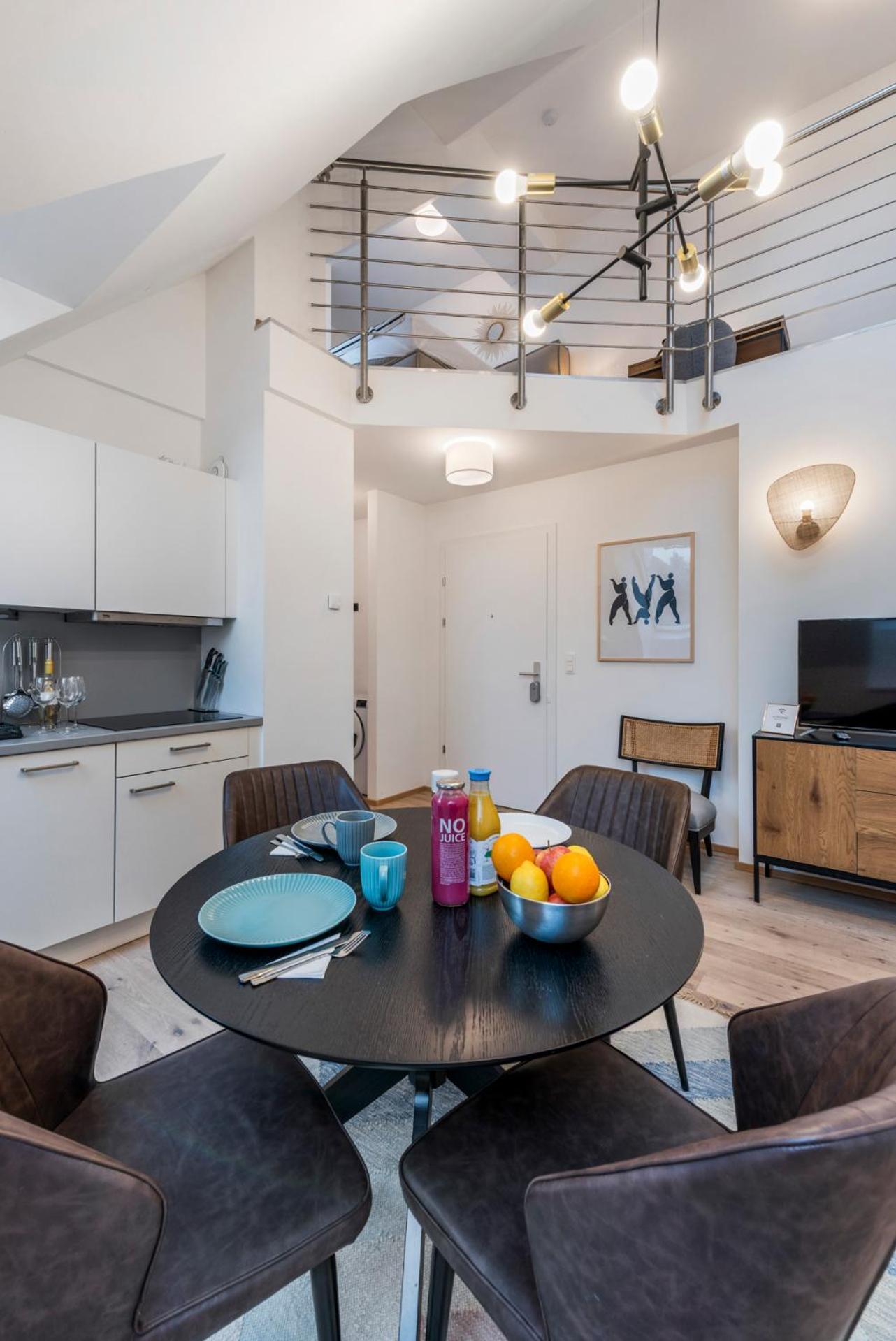 Vienna Hills Livingアパートホテル エクステリア 写真