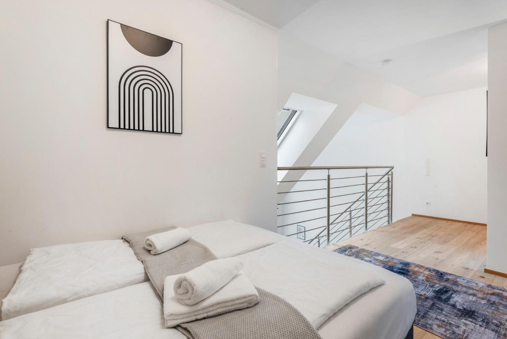 Vienna Hills Livingアパートホテル エクステリア 写真