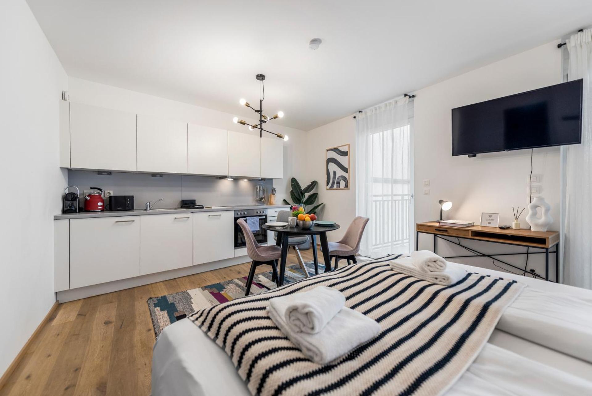 Vienna Hills Livingアパートホテル エクステリア 写真