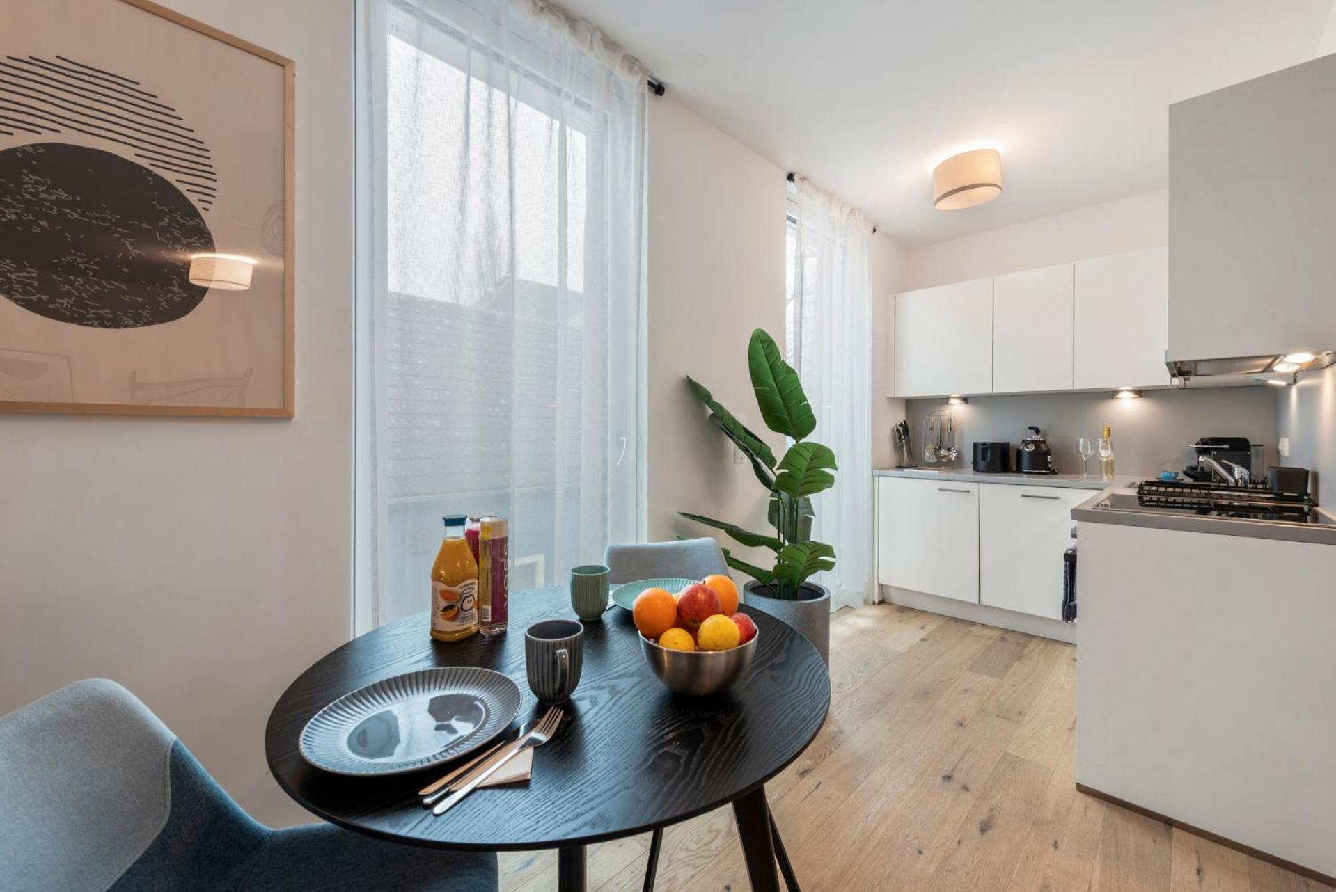 Vienna Hills Livingアパートホテル エクステリア 写真