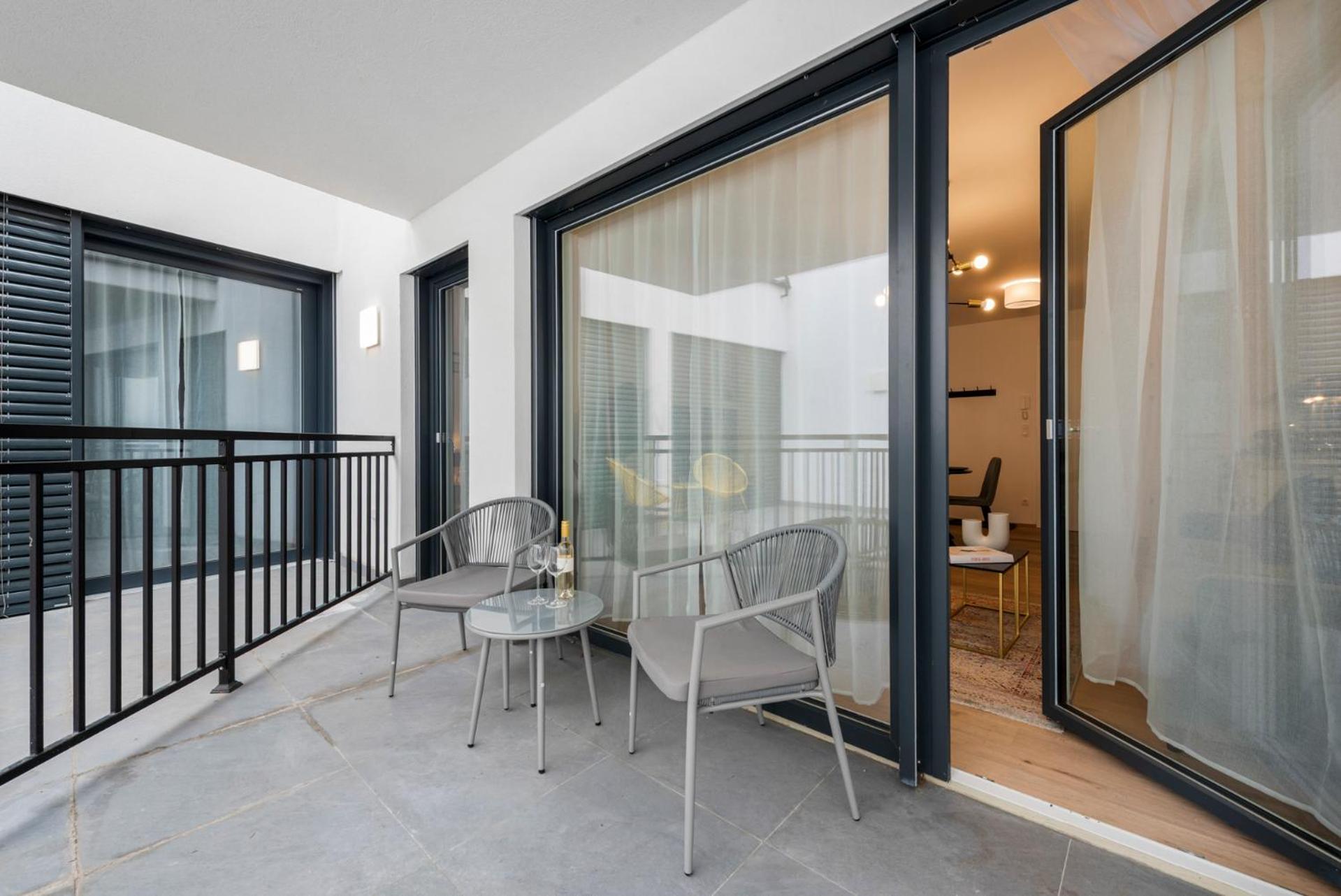 Vienna Hills Livingアパートホテル エクステリア 写真