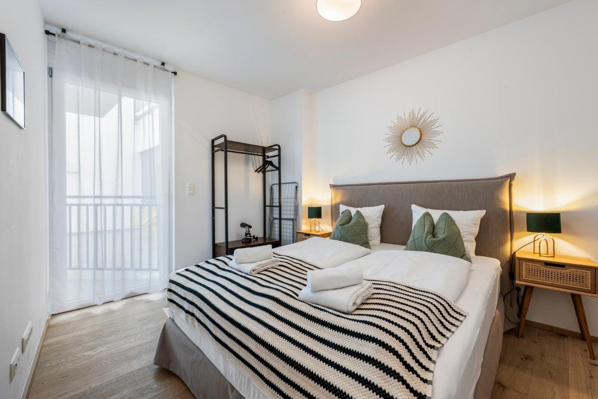 Vienna Hills Livingアパートホテル エクステリア 写真